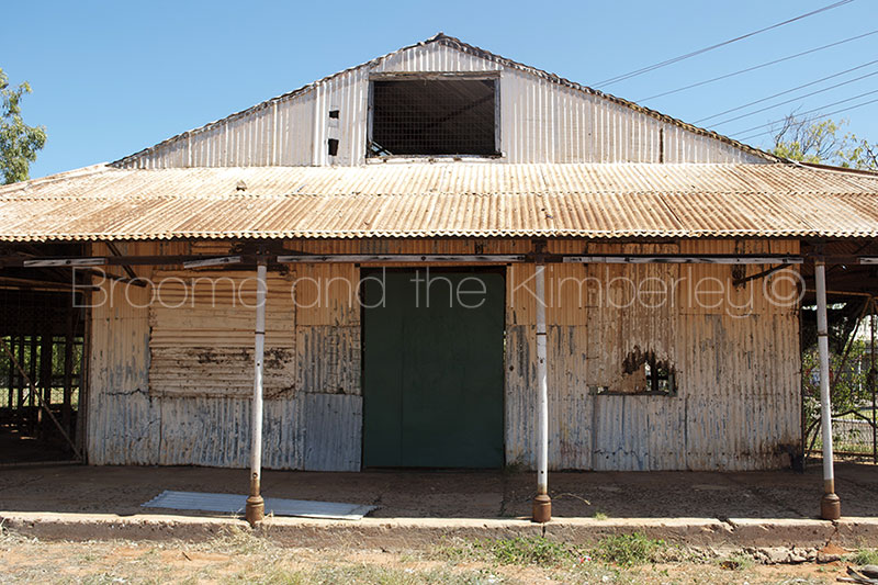 Pearlers pearl shell sorting shed